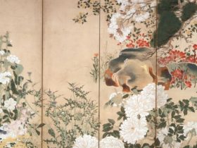 四季花木図屏風（右隻） 渡辺始興　江戸時代　重要美術品　畠山記念館蔵