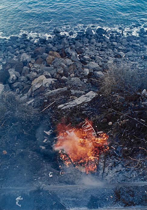 中平卓馬《「氾濫」より》1969年頃、発色現像方式印画、42.0×29.0cm　東京国立近代美術館
©Gen Nakahira

