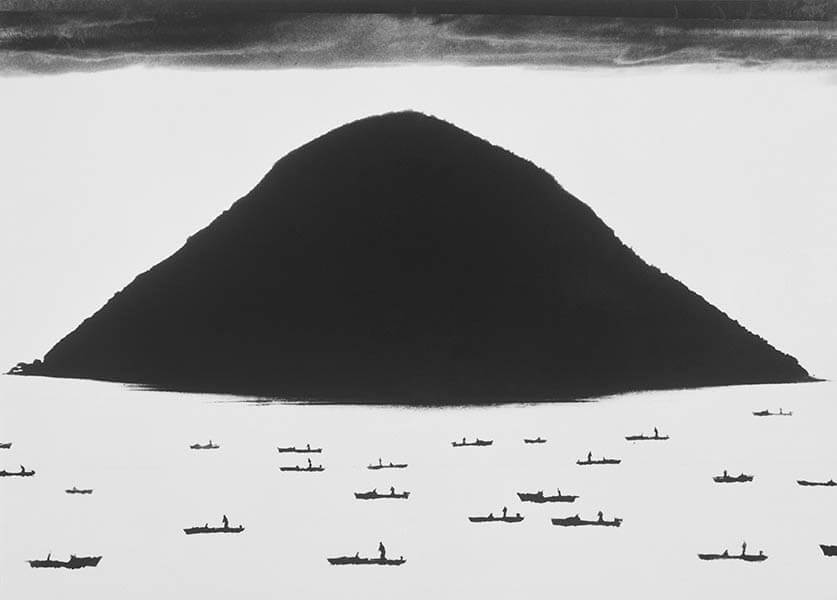 「島と釣舟」©midorikawa youichi