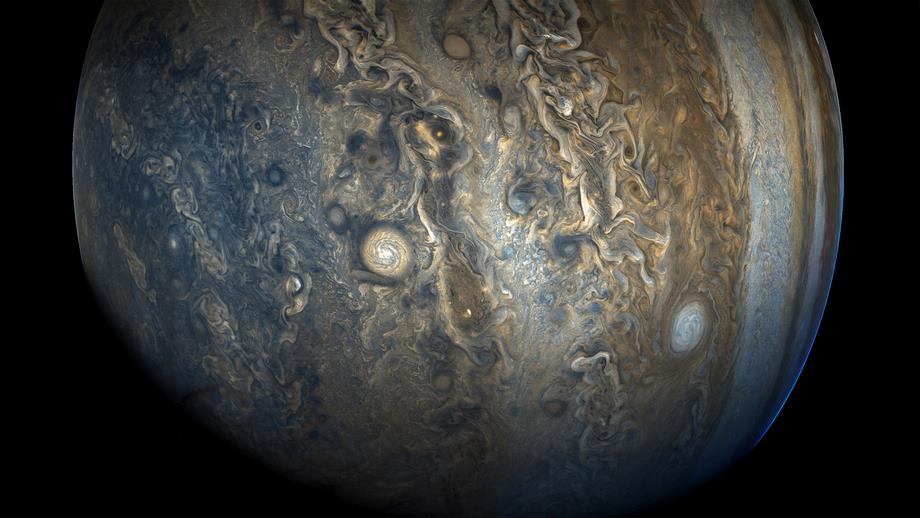  木星南半球の嵐と雲
 NASA/JPL-Caltech/SwRI/MSSS

