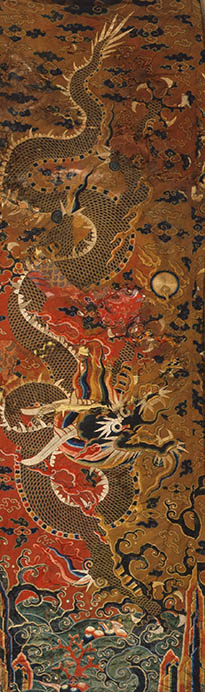 寿山福海雲龍模様縫紗壁掛　明時代　17世紀

