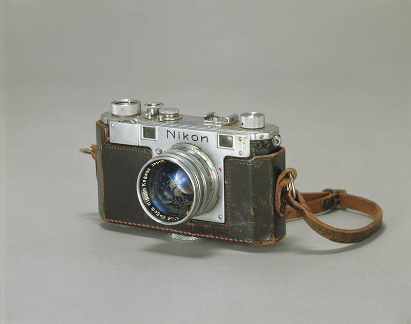 ロバート・キャパ愛用の最期のカメラ（ニコンS）東京富士美術館蔵