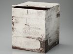 八木一夫「白い箱OPENOPEN」1970年　京都国立近代美術館　w23.0×d23.0×h29.0㎝