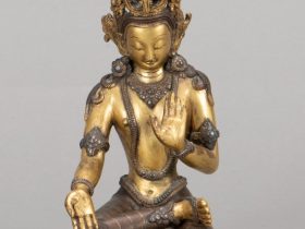 菩薩坐像　ネパール（16世紀）