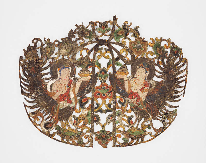 国宝《牛皮華鬘》のうち「登号」平安時代（11世紀） 奈良国立博物館蔵　半期2枚ずつ
画像提供　奈良国立博物館
