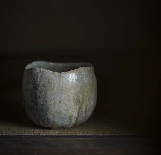 信楽窯変茶盌

径11.3×高10cm