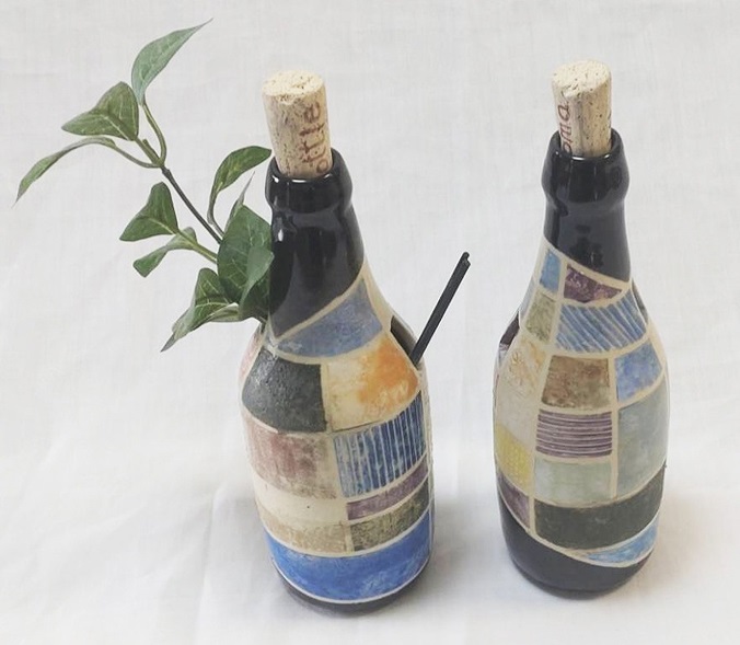 上江洲 茂夫「香りをキープ＆癒しBottle陶器」幅8×奥行8×高さ25cm