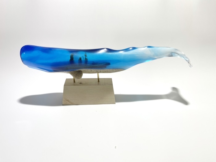 帰港【マッコウクジラ】M
32×7×13cm
エポキシ樹脂、珊瑚砂、プラモデル
