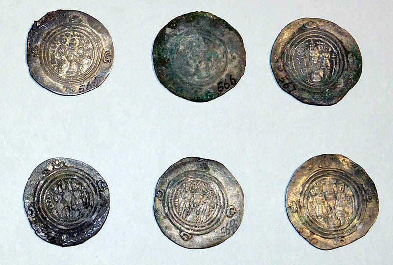《ササン式銀貨》7世紀/鳥恰県出土/新疆ウイグル自治区博物館