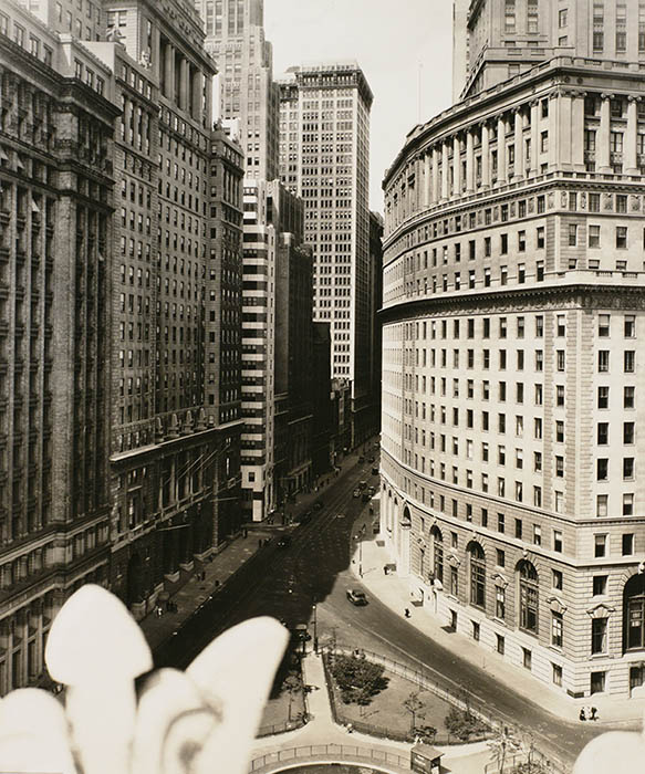 ベレニス・アボット 《無題》〈変わりゆくニューヨーク〉より 1930-1940年頃 東京都写真美術館蔵