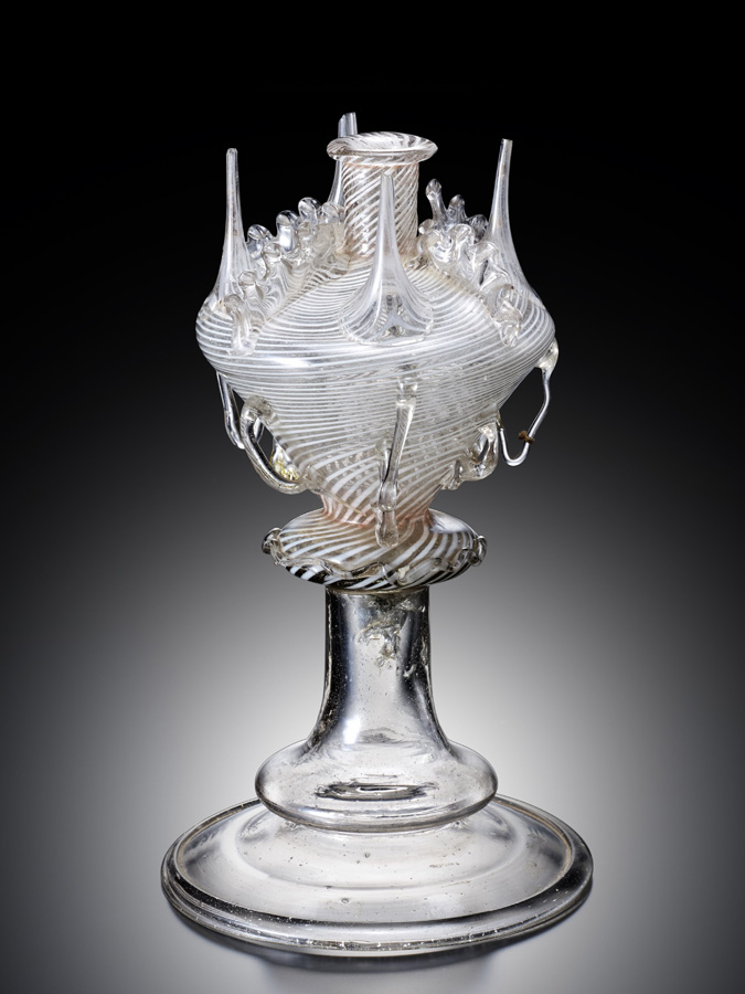 薔薇水撒水瓶
17～18世紀　スペイン