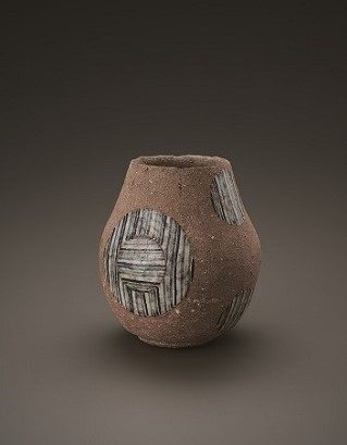 加守田章二

一九八十壷（共箱）

径14×高15.6cm