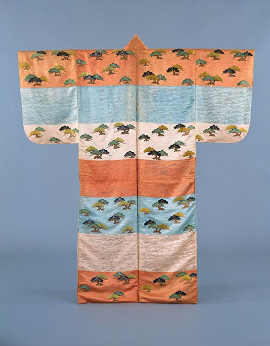 《紅白浅葱段松原霞波模様縫箔》　江戸時代18世紀　泉屋博古館東京