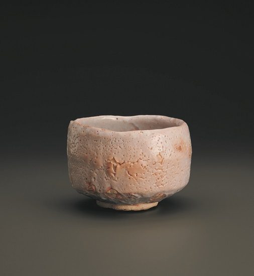 荒川豊蔵

志野茶垸（共箱）

径14.4×高9.8cm