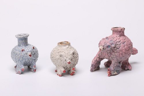 廣田哲哉
左より
「花器（小・長頸）」
10.3×6.3×高8.4ｃｍ　
「花器（小）」
10.9×6.6×高6.8ｃｍ
「花器（大）」　
14×7.4×高9.7ｃｍ

