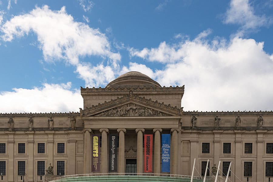 ブルックリン博物館外観　Photo: Brooklyn Museum, Danny Perez