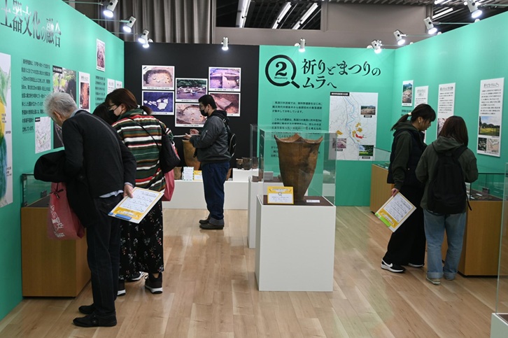 19日に開催した展示解説の様子です！