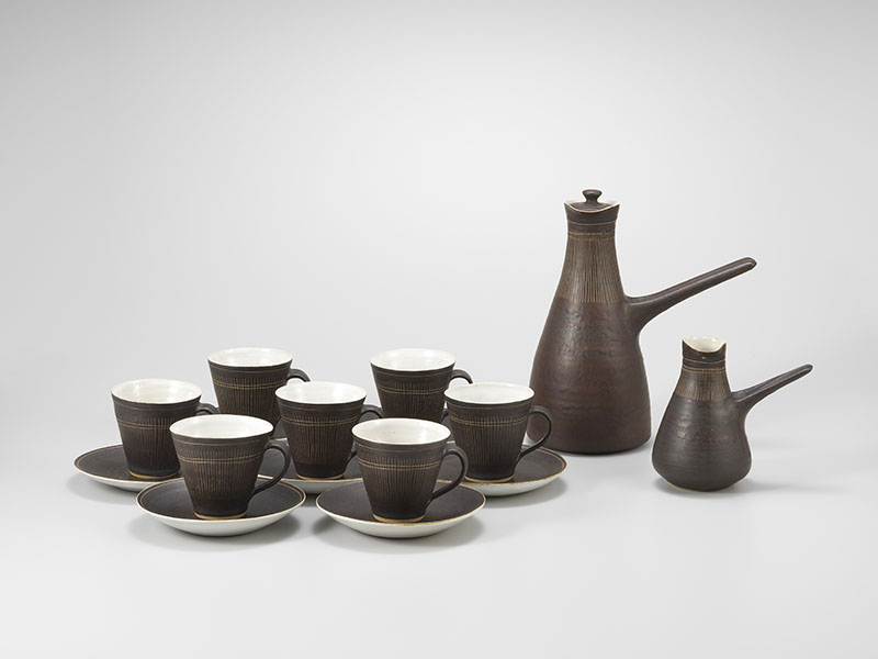 ルーシー・リー 《コーヒー・セット》 1960年頃 国立工芸館蔵 撮影：エス・アンド・ティ フォト