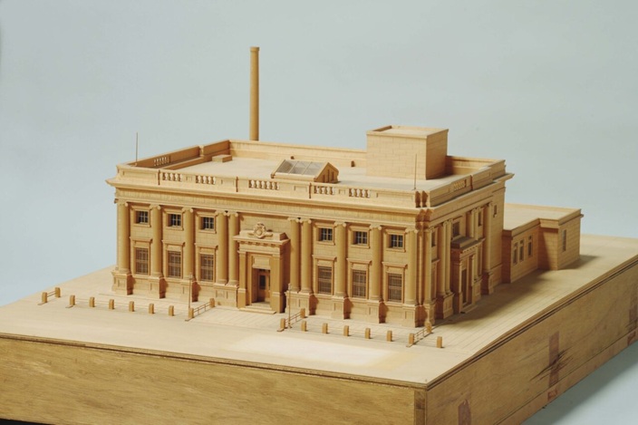 川崎銀行千葉市店模型（千葉市中央区市民センター時代）たぬま いさお製作（大谷研究室監修）　千葉市美術館蔵　撮影：杉原寛大