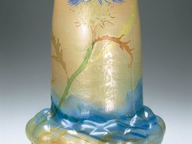 エミール・ガレ　花瓶「あざみ」1900年パリ万国博覧会出品作　北澤美術館蔵