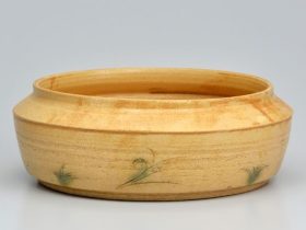 黄瀬戸草文様平鉢 Φ29×高10.4㎝