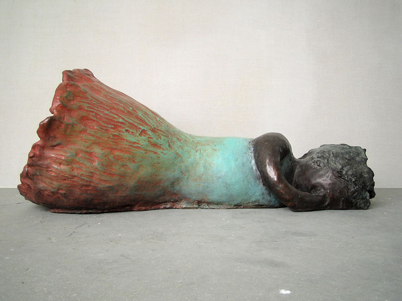 イケムラレイコ《横たわる少女》1997/2006年
©Leiko Ikemura, Courtesy of ShugoArts, Photo by PhvM