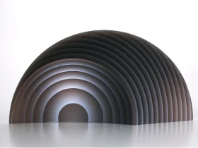 「Layers of Light -Sun」 （幅51×奥行10×高さ25.5cm）