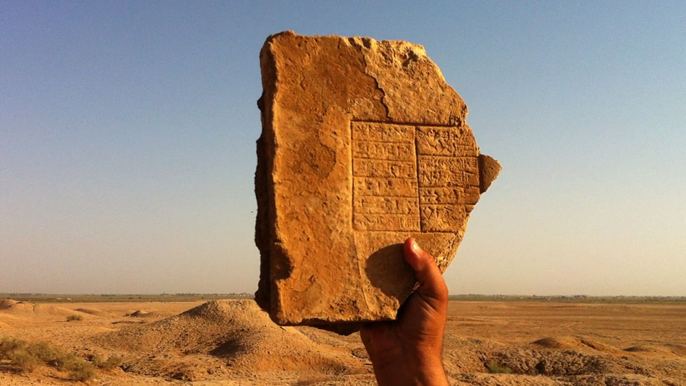 シプリアン・ガイヤール《Artefacts》2011年　フィルム（HD から35ミリフィルムに変換）、サウンド、ループ　国立国際美術館蔵 (C)Cyprien Gaillard　Courtesy the artist and Sprüth Magers