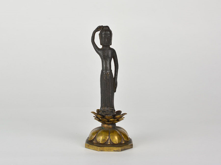 《誕生釈迦仏立像》 飛鳥時代（7世紀）頃