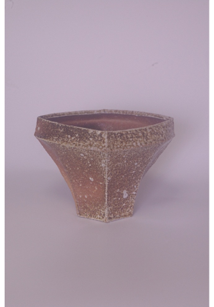 荒川智「焼〆面取花入」 H14.2×W20.2×D16cm