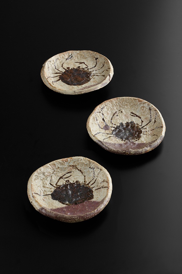 北大路魯山人 「鉄絵蟹文皿」1959年