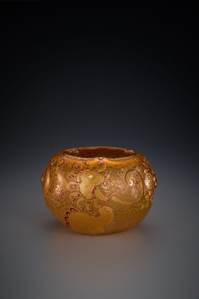 ドーム「獅子文花器」
1892年〜1895年
12.8×19.2×18cm