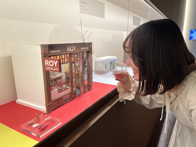 企画展「空想のチョコレートタウン～ミニチュアチョコレートショップの街～」フェリシモチョコレートミュージアム