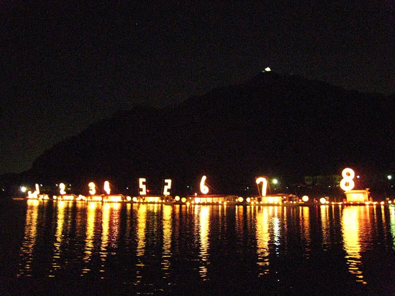 「こよみのよぶね」(2006-) 2021年の様子　撮影：日比野克彦