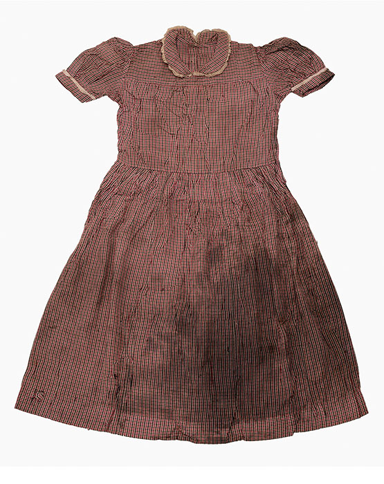 土田ヒロミ〈ヒロシマ・コレクション〉
《ワンピース　寄贈者：髙瀬二葉　広島平和記念資料館所蔵 》2018年　©Hiromi Tsuchida