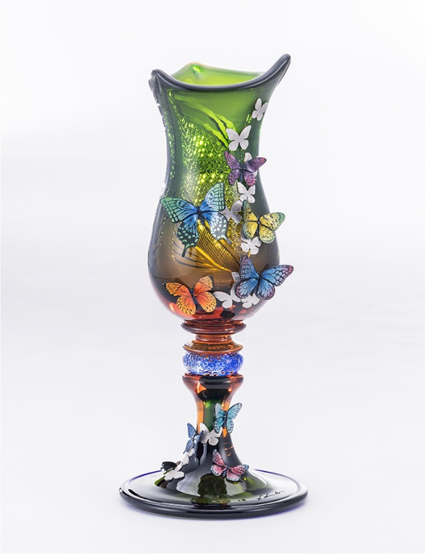 黒木国昭 ~輝~ KUROKIロマン 花器 プラチナ彩 「舞蝶」 (径19.4×高さ46.1cm)