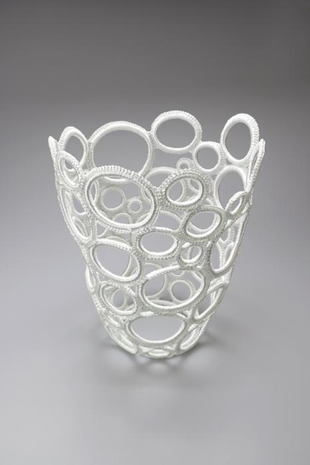 伊藤真知子《繋がりの糸》ガラス