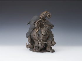 「悪い奴ら」H38 × W38 × D26cm　陶