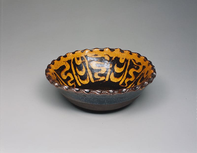 河井寬次郎《象嵌鉢》日本民藝館蔵