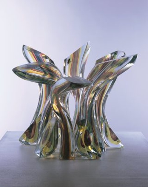 ーヴェイ・K・リトルトン《黄色の冠Ⅱ》1984年　撮影：斎城卓