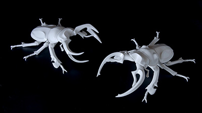 「OS2 Actuate Stag beetle Y_24」
「OS2 Actuate Stag beetle Ω_25」
各W230×D310×H90mm 白磁