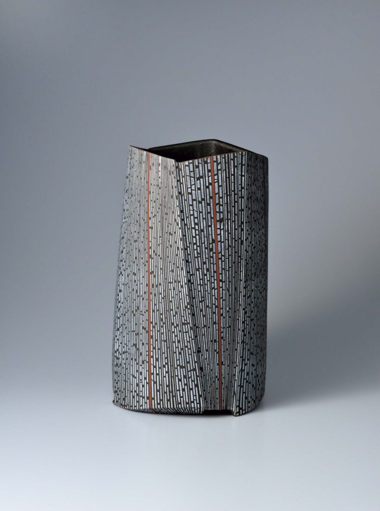 無名異 線紋 壷
径22×高36㎝