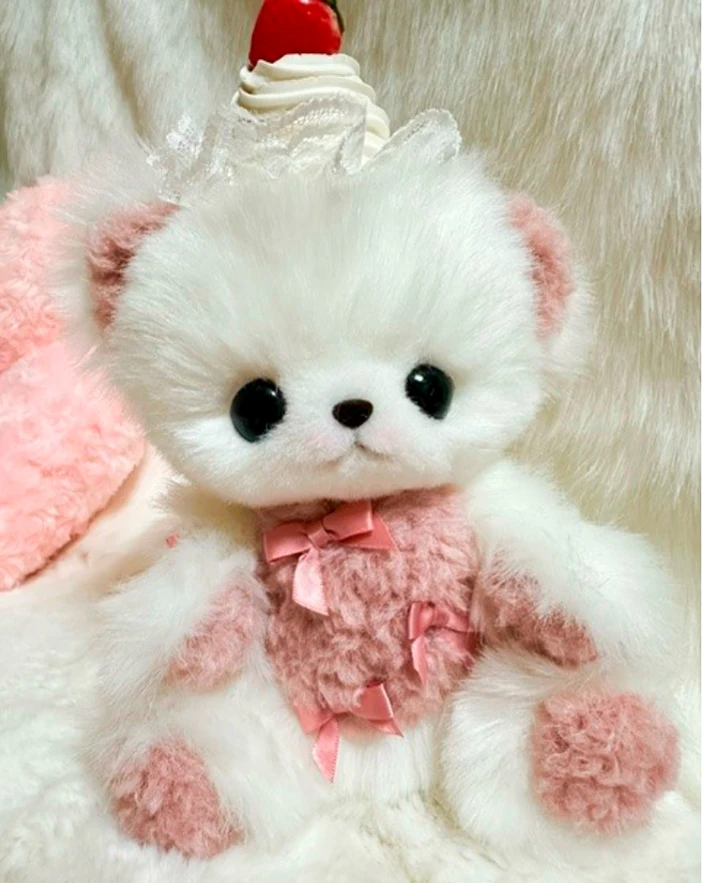 milk♡cocoa
「ストロベリーケーキのベビーベア」
（全長22cm）