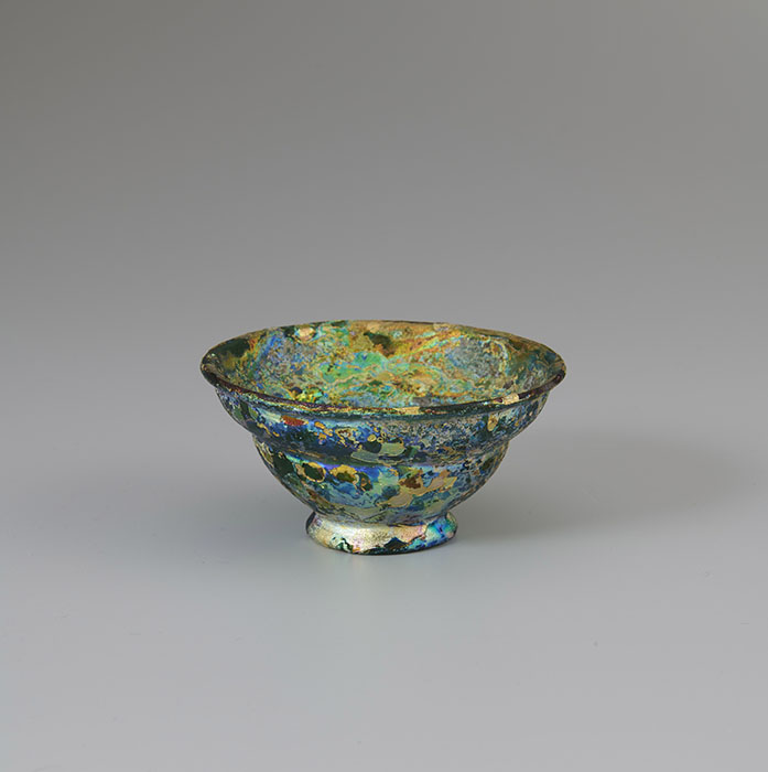 「鋳造パテラ形杯」東地中海沿岸域　紀元前1世紀～紀元後1世紀　早稲田大学會津八一記念博物館　小野義一郎コレクション ※10/15 より展示