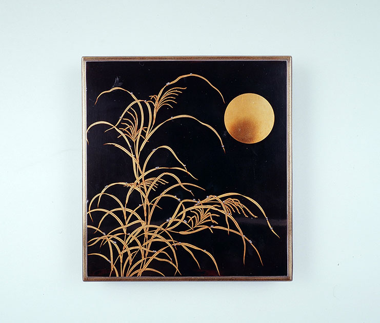 伝 山本春正《月に薄蒔絵硯箱》江戸時代 (17世紀)