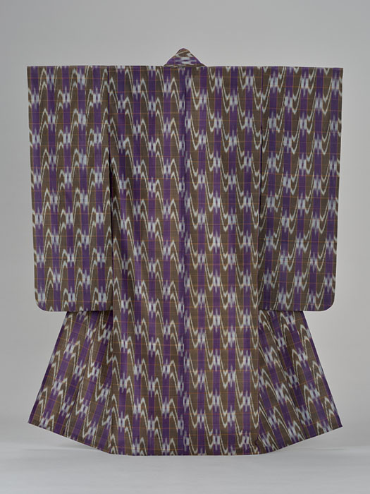 格子絣模様振袖　国立歴史民俗博物館蔵　野村正治郎衣裳コレクション