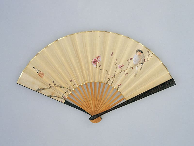 平福百穂　「花鳥図扇面」　永青文庫蔵