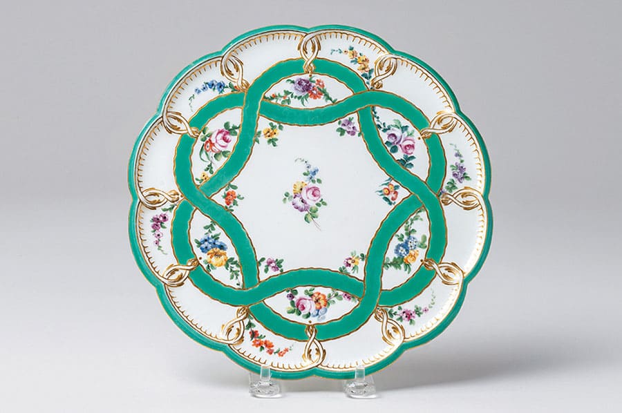 《色絵金彩花文台付皿》　1758年　Masa's Collection