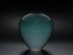 緑彩花器「潮騒」　H35×直径33cm　磁土