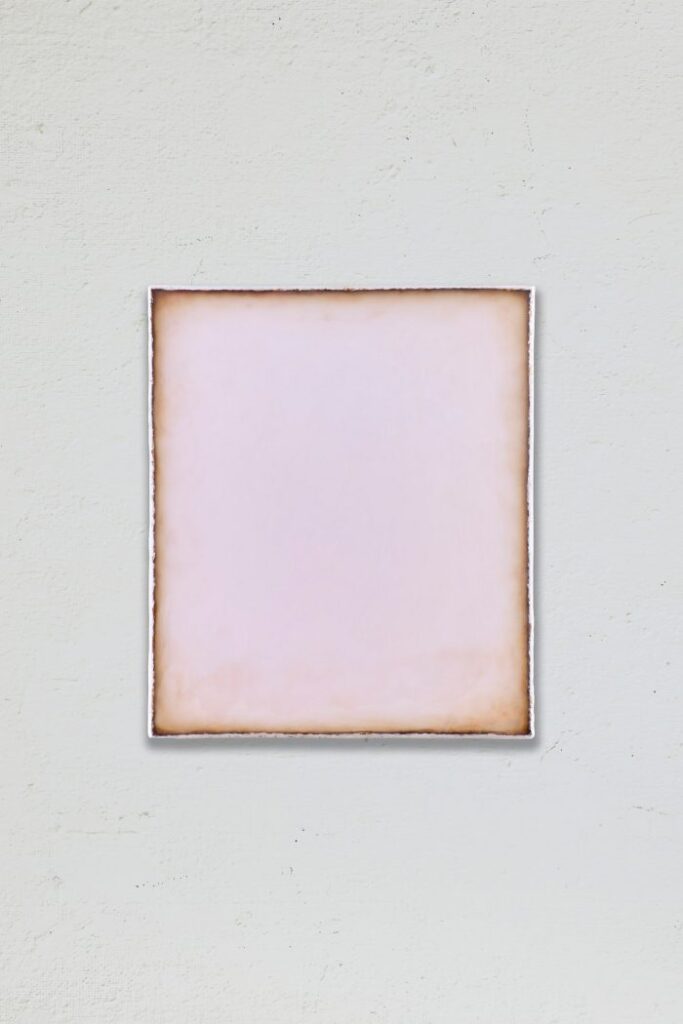 松浦延年

「Pink 105」

F8号

アクリル、油彩、レジン

2025年